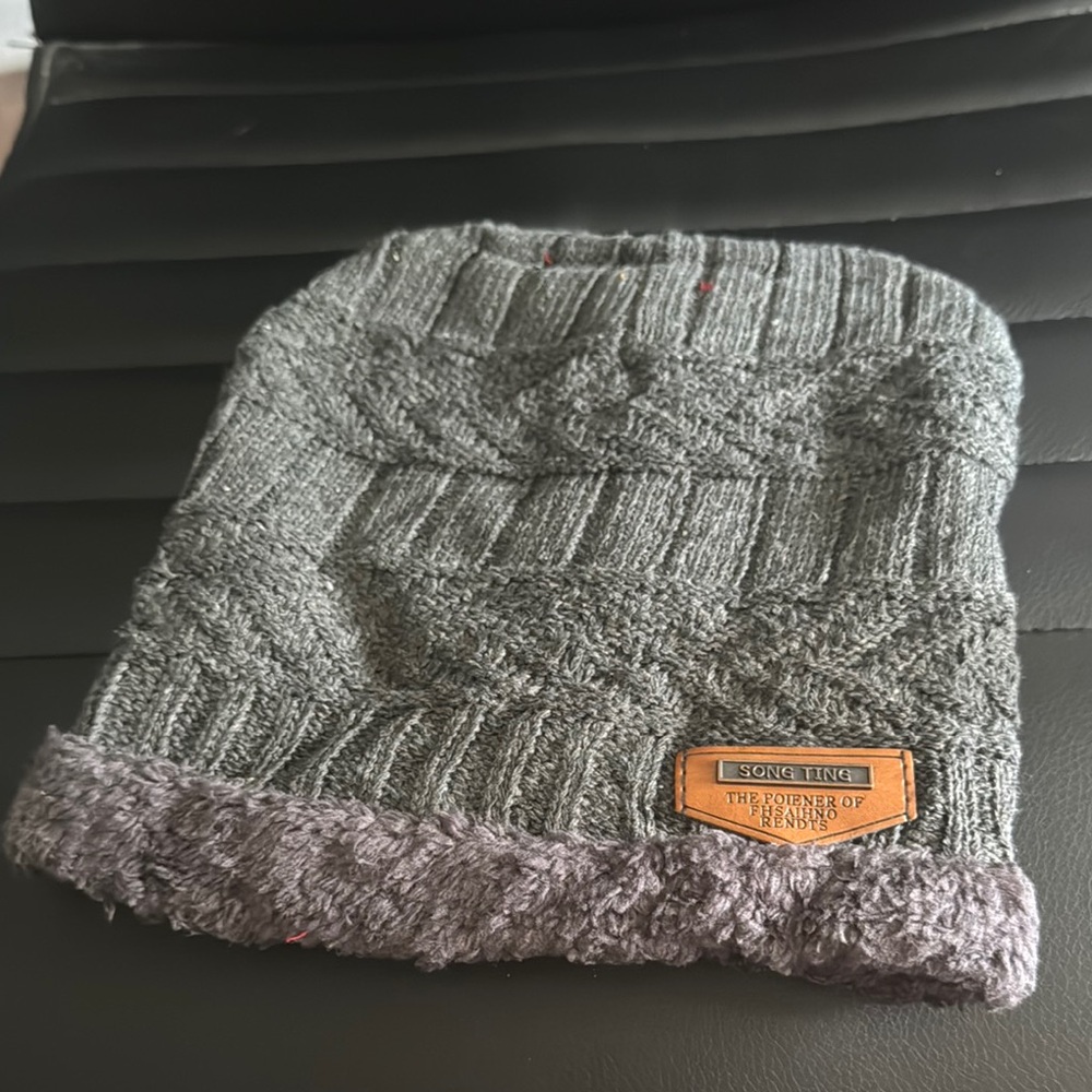 Gray Knit Beanie with Faux Fur Trim